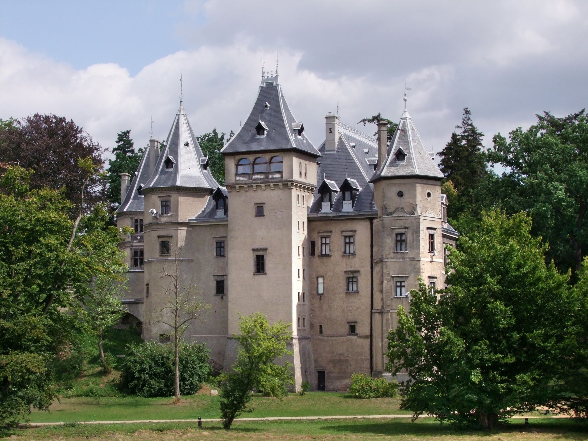 Muzeum Zamek w Gołuchowie - Cover Photo
