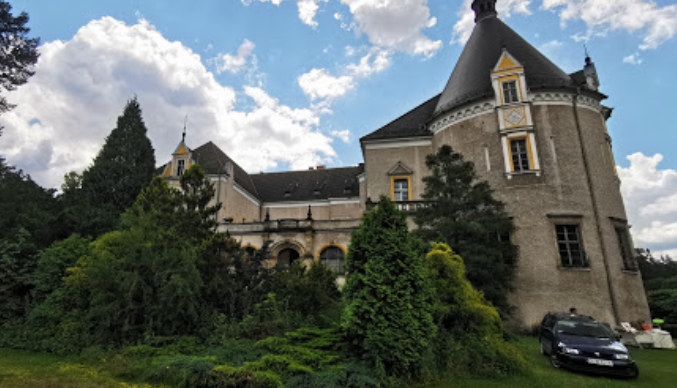 Pałac w Czernicy - Cover Photo