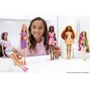 Barbie Color Reveal Serie Frutas Dulces Muñeca Que Revela Sus Colores Con Agua, Incluye Ropa Y Accesorios Sorpresa, Juguete +3 Años (mattel Hjx49)