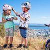 Casco De Bicicleta Para Niños De 2 A 7 Años  49-55cm Crazy Safety Tiburón Rosa - Homologado Y Certificado Según Norma En 1078