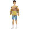 Barbie - Muñeca Ken Fashionista Con Camiseta Y Pantalones Cortos