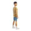 Barbie - Muñeca Ken Fashionista Con Camiseta Y Pantalones Cortos