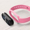 Brazalete Deportivo Xiaomi Mi Band 6 / 5 Silicona Premium Tacto Suave Rosa