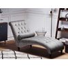 Chaise Longue Chesterfield Tapizado En Tela Gris Claro Abotonada Moderna Sala De Estar Patas De Madera Muret - Gris