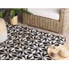 Alfombra De Piel De Vacuno Blanco Y Negro 140 X 200 Cm Patrón Floral Patchwork Ishan - Multicolor