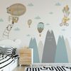 Vinilo Niño Escandinavo De Montaña Y Animales Voladores - Adhesivo De Pared - Revestimiento Sticker Mural Decorativo - 90x135cm