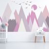 Vinilo Niño Escandinavo De Montaña Larinka - Adhesivo De Pared - Revestimiento Sticker Mural Decorativo - 90x135cm