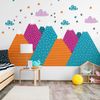 Vinilo Niño Escandinavo De Montaña Nitika - Adhesivo De Pared - Revestimiento Sticker Mural Decorativo - 60x90cm