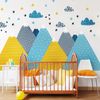 Vinilo Niño Escandinavo De Montaña Kriska - Adhesivo De Pared - Revestimiento Sticker Mural Decorativo - 70x105cm