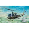 Italeri 040 –  Maqueta De Avión Uh-1b Huey. Escala 1/72