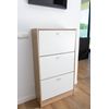 Zapatero Madera, Tres Puertas, Zapatero Puertas Oscilobatientes, Mueble Auxiliar, Medidas: 63cms Ancho, 24cms Profundo, 115cms Alto (taupe/blanco)