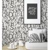 Papel Pintado Vinílico Lavable Con Letras Estilo Lettering Con Textura En Relieve - Freehand Letters 676311 De Gaulan - Rollo De 10 M X 1,06 M