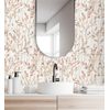 Papel Pintado Vinílico Lavable De Hojas En Tonos Rosa Acuarela De Diseño Moderno Estilo Bo - Amy Leaf 681439 De Gaulan - Rollo De 10 M X 0,52 M