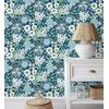 Papel Pintado Vinílico Ecológico Jardín De Flores Fondo Azul Estilo Botánico - Masie Garden 682061 De Gaulan - Rollo De 10 M X 0,52 M