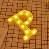 Letra Led "p" Iluminada Con Luz Blanca Cálida, Altura 22cm, Funcionamiento A Pilas 2*aa