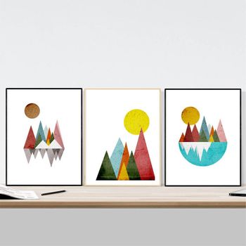 Set De Tres Láminas Para Enmarcar Montañas Geométricas. Poster