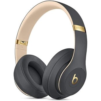 Beats Studio Pro Wireless Headphones, Black with A03031 10000mAh