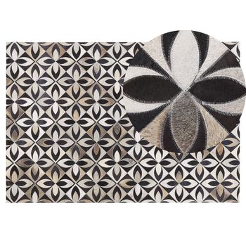 Alfombra De Piel De Vacuno Blanco Y Negro 140 X 200 Cm Patrón Floral Patchwork Ishan - Multicolor