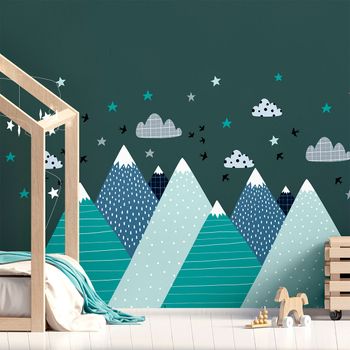 Vinilo Niño Escandinavo De Montaña Jeremika - Adhesivo De Pared - Revestimiento Sticker Mural Decorativo - 40x60cm