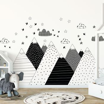 Vinilo Niño Escandinavo De Montaña Saska - Adhesivo De Pared - Revestimiento Sticker Mural Decorativo - 70x105cm