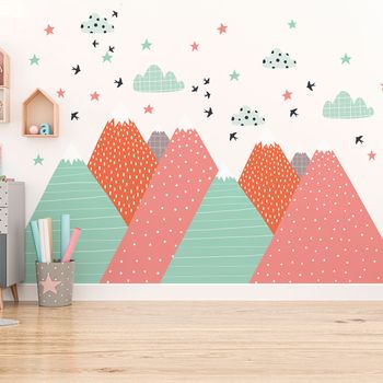 Vinilo Niño Escandinavo De Montaña Lindka - Adhesivo De Pared - Revestimiento Sticker Mural Decorativo - 110x165cm