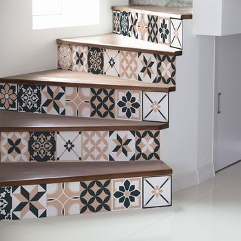 Vinilo Escalera Azulejos Mariatta X 2 - Adhesivo De Pared - Revestimiento Sticker Mural Decorativo - 2tirasde19cmx133cm