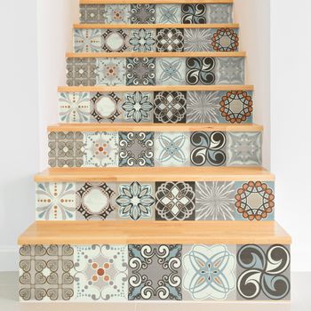 Vinilo Escalera Baldosas De Cemento Esteban X 2 - Adhesivo Pared - Sticker Revestimiento - 27cmx94.5cm-2bandesde13.5cmx94.5cm