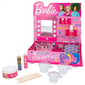 Barbie - Taller De Pintalabios Con Mini Tocador De Cartón Para Montar Y Muchos Accesorios Para Crear Labiales Que Cambian De Color, Juguete +5 Años