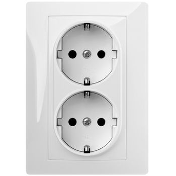 Base Enchufe Electricidad Doble Schuko Tt Empotrar 16a-250v Blanco Abs Famatel