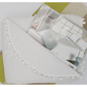 Colcha Bouti Estampada Cosida Reversible Para Cama De 150 Cm Blanco/ Pastel  Samui + Cojines con Ofertas en Carrefour