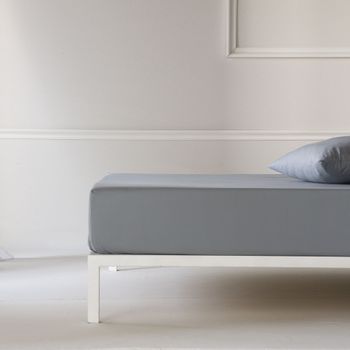 Sábana Bajera Ajustable Lisa Gris Cama 135 Cm - 135x200 Cm, Algodón 200 Hilos.