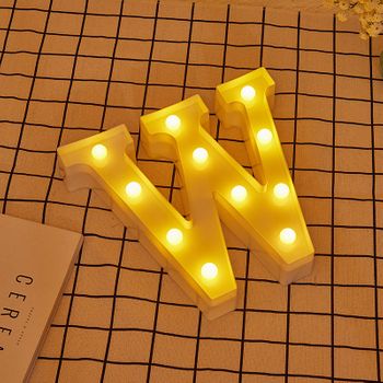 Letra Led "w" Iluminada Con Luz Blanca Cálida, Altura 22cm, Funcionamiento A Pilas 2*aa