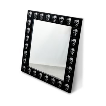 Espejo Decorativo Kare Calaveras Con Cristales Plateado Y Negro 80x80x3cm ;