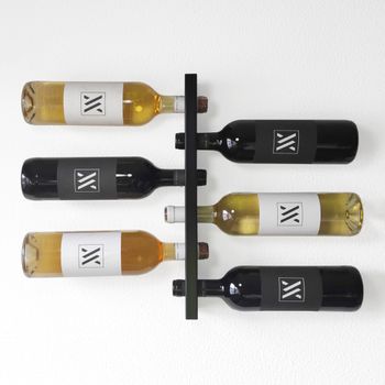 Vinak - Botellero De Pared En Acero Para Todo Tipo De Botellas De Vino. Diseño Moderno Y Minimalista Con Capacidad Para 6 Botellas. Diseñado Y Fabricado En España.