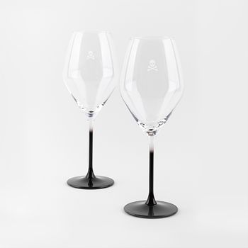 Scalpers Home | Juego De 2 Copas De Vino Blanco | Capacidad De 390 Ml | Diseño Con La Calavera Pie De Color Negro | Copas Fabricadas En Cristal