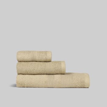 Pack 3 Toallas Beige (30x50cm, 50x100cm Y 70x140cm) Donegal Collections