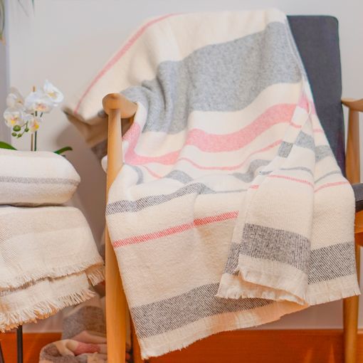 Comprar manta invierno gris oscuro. Textil hogar online | HOGAR Y MÁS