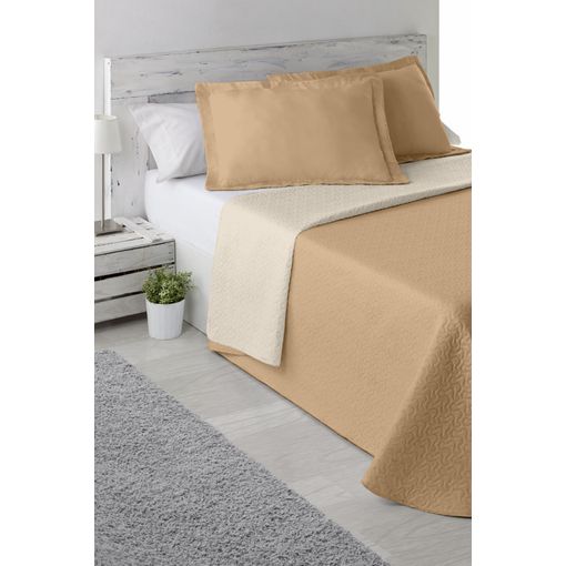 Colcha con relleno fino y fundas de cojín Quintanar color Beige - Centro  Textil Hogar