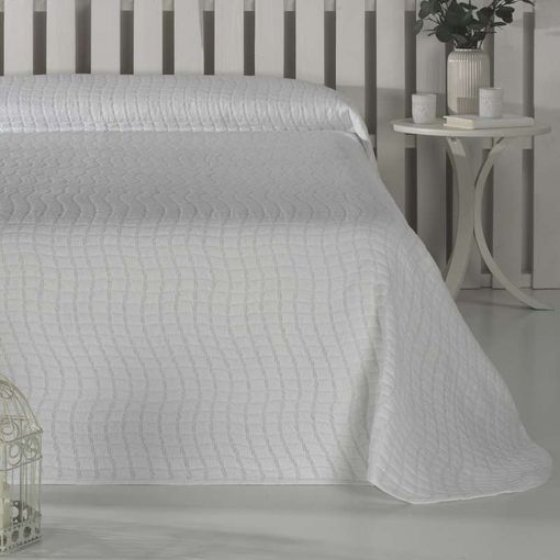 Colcha Pique Modelo Lido Beige Cama 180 Cm. con Ofertas en Carrefour