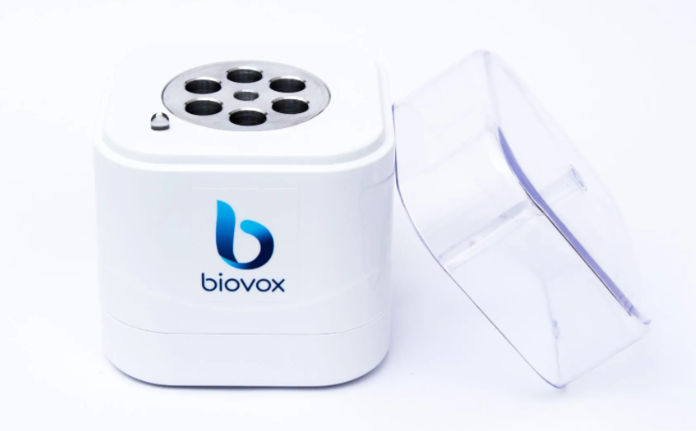Mini Incubadora Bivolt - BIOVOX - Sou Odonto
