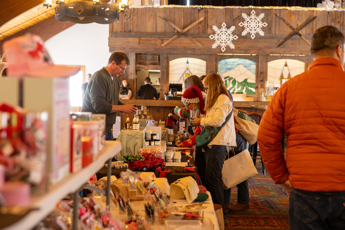 Holiday Market at The Highlands