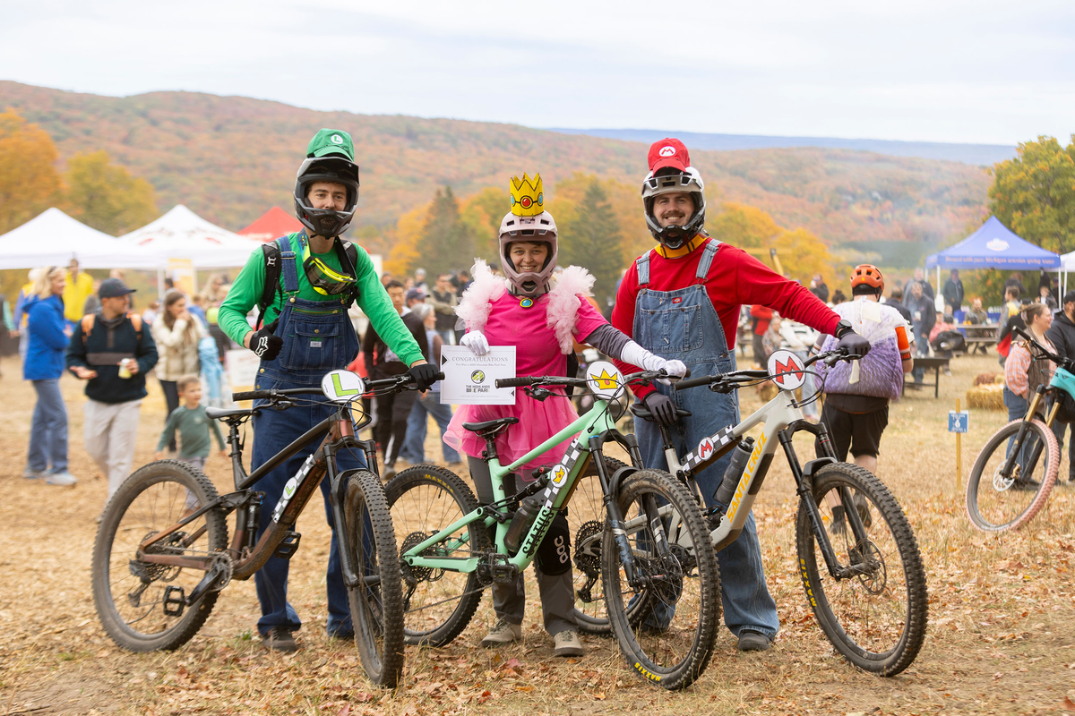 Halloween Costume Contest at The Highlands
