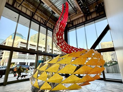 A color changing parametric sculpture by FUTUREFORMS.