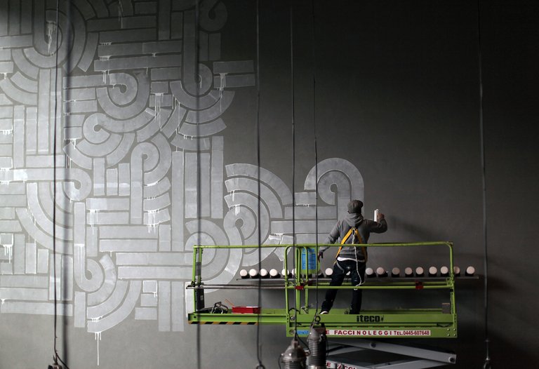 Aaron De La Cruz: In the Moment_Story_YZ