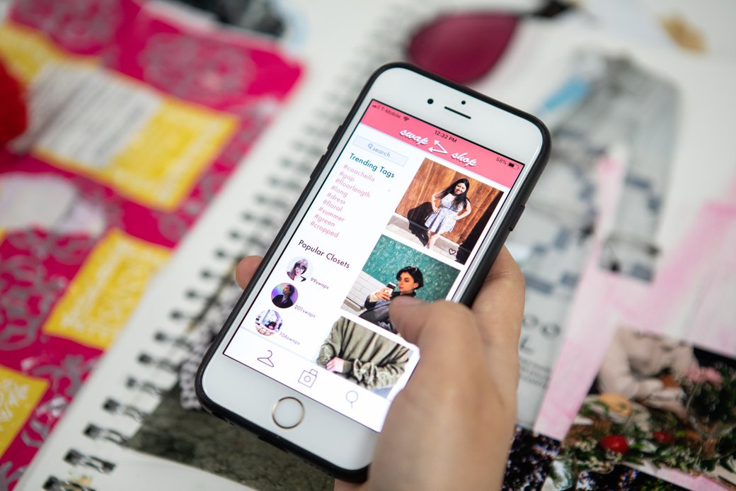 Sajida Silva and Yesenia Villaseñor share their garment swapping app project, Shared Closets.