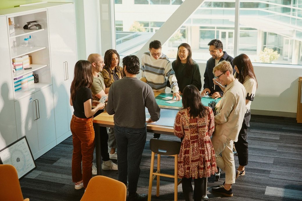 Wilson Wu leading workshop at Verily Life Sciences (formerly under GoogleX), 2023.