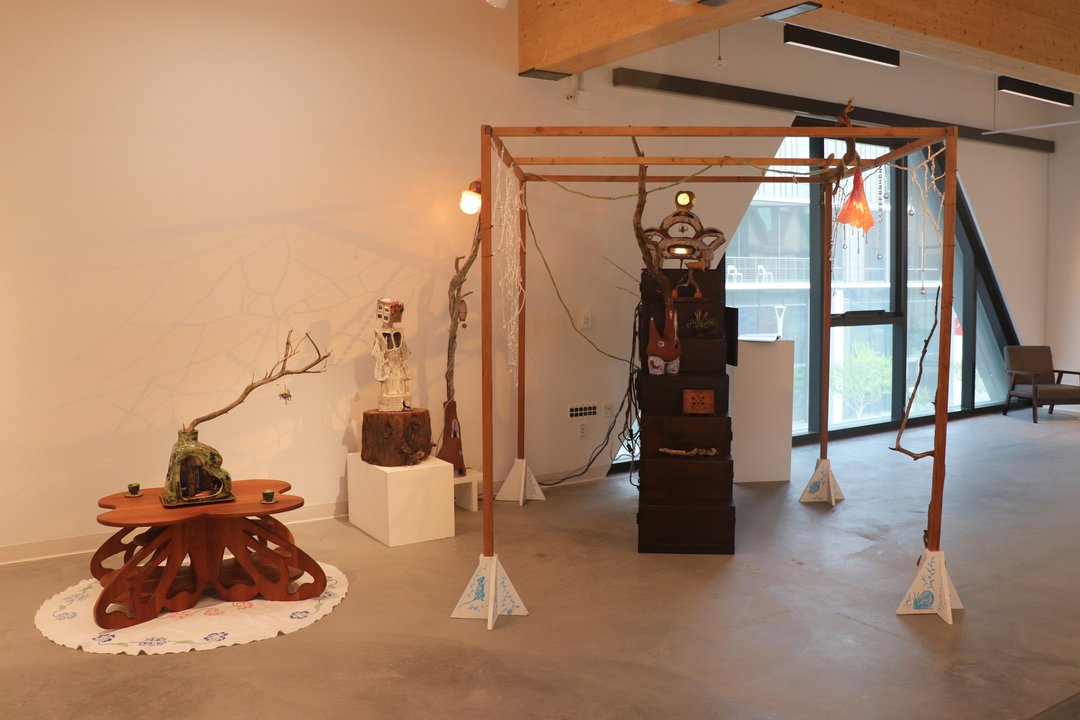 homepage-Lindsey-Machado--202505-gallery-007-jrl