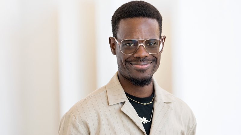 Portrait of Deeds Brackens.