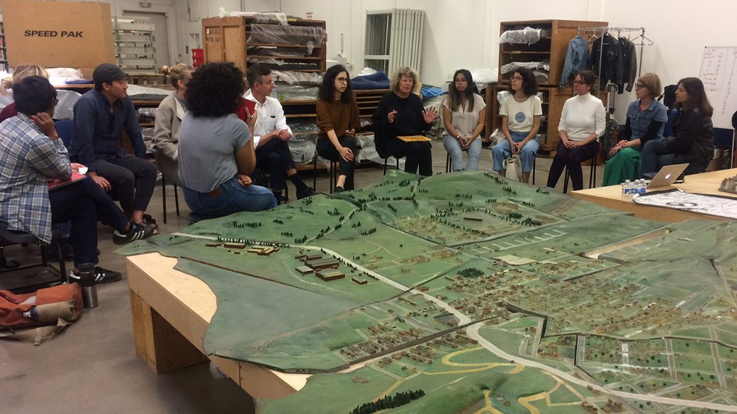 Liesbeth Bik and Jos van der Pol speak about the development of their project at SFMOMA for the purpose of involving students.