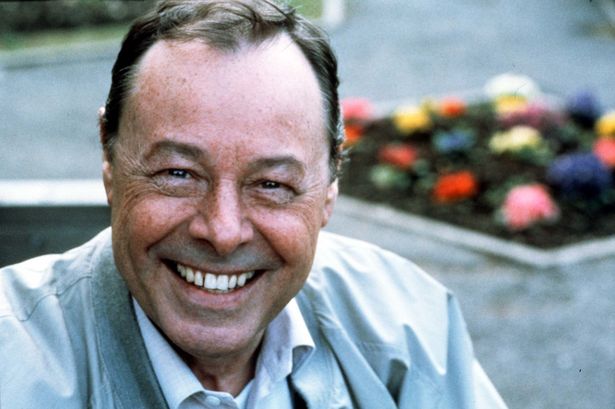 EastEnders viewers breaking down in tears as British Soap Awards pay tribute to show legend Bill Treacher
